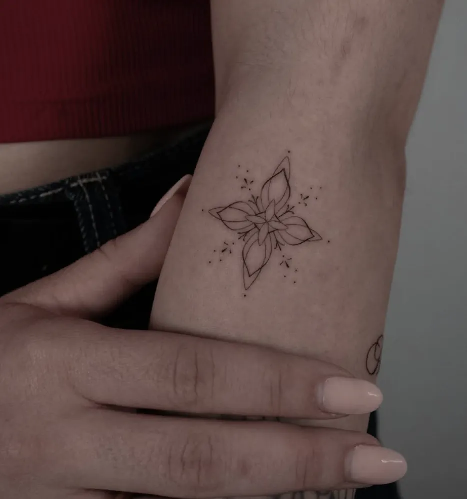 Tatuaje de estilo ornamental